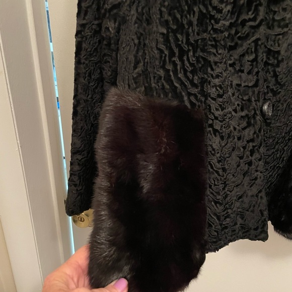 Vintage Black Brocade with Mink trim. Medium - Picture 2 of 8